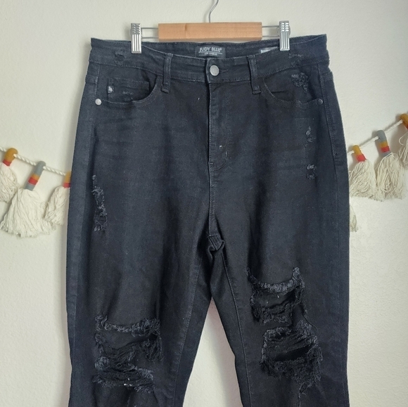 Judy Blue Black Boyfriend Fit High Waisted Distress Ripped Skinny Jeans Stretch - Picture 3 of 13